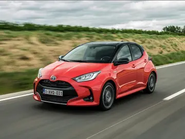 Luz verde para el nuevo Mazda2: un Toyota Yaris versionado que se fabricará en Francia Luz verde para el nuevo Mazda2: un Toyota Yaris versionado que se fabricará en Francia