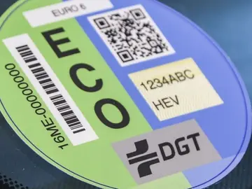 La DGT dice no a la reforma de etiquetas y sigue premiando, injustamente, a los microhíbridos La DGT dice no a la reforma de etiquetas y sigue premiando, injustamente, a los microhíbridos