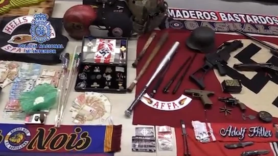 Descabezada la cúpula de Boixos Nois: 14 detenidos por tráfico, trata de mujeres y posesión de armas Descabezada la cúpula de Boixos Nois: 14 detenidos por tráfico, trata de mujeres y posesión de armas