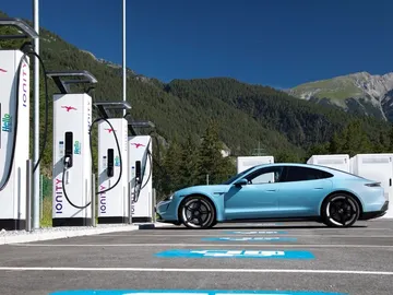 Porsche punto de recarga Ionity Porsche punto de recarga Ionity