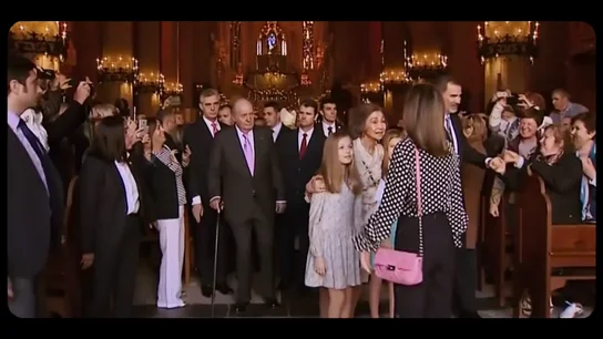 Este fue el enfrentamiento viral entre las reinas Letizia y Sofía: de la cara del rey Juan Carlos a la reacción de Felipe VI Este fue el enfrentamiento viral entre las reinas Letizia y Sofía: de la cara del rey Juan Carlos a la reacción de Felipe VI