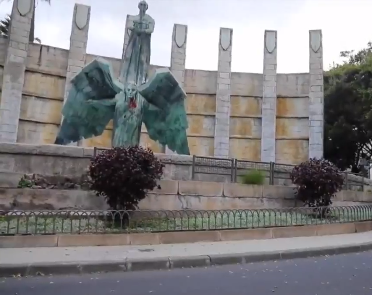 Franco deja de ser 'hijo adoptivo' de Tenerife Franco deja de ser 'hijo adoptivo' de Tenerife