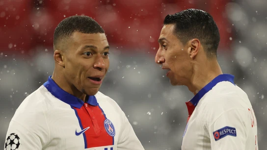 Kylian Mbappé y Ángel di María Kylian Mbappé y Ángel di María