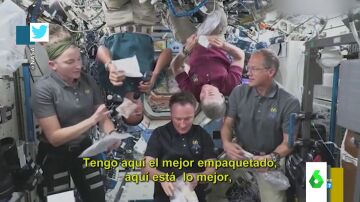 Astronautas celebrando Acción de Gracias