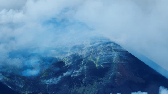 El volcán de Cumbre Vieja (La Palma) mantiene su actividad El volcán de Cumbre Vieja (La Palma) mantiene su actividad