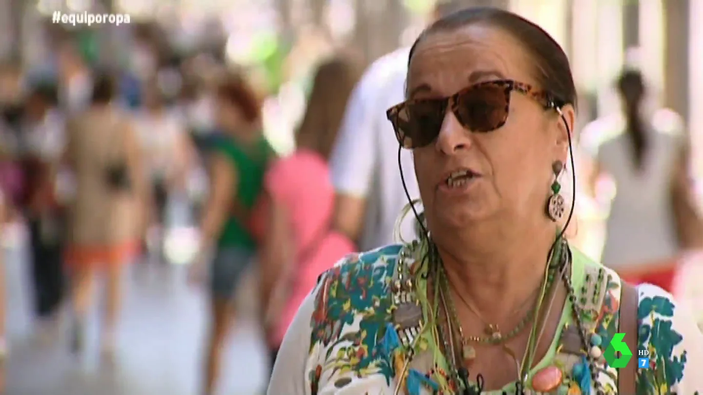 La ropa barata hace de la necesidad un negocio: "La clase media va con la lengua a rastras" La ropa barata hace de la necesidad un negocio: "La clase media va con la lengua a rastras"