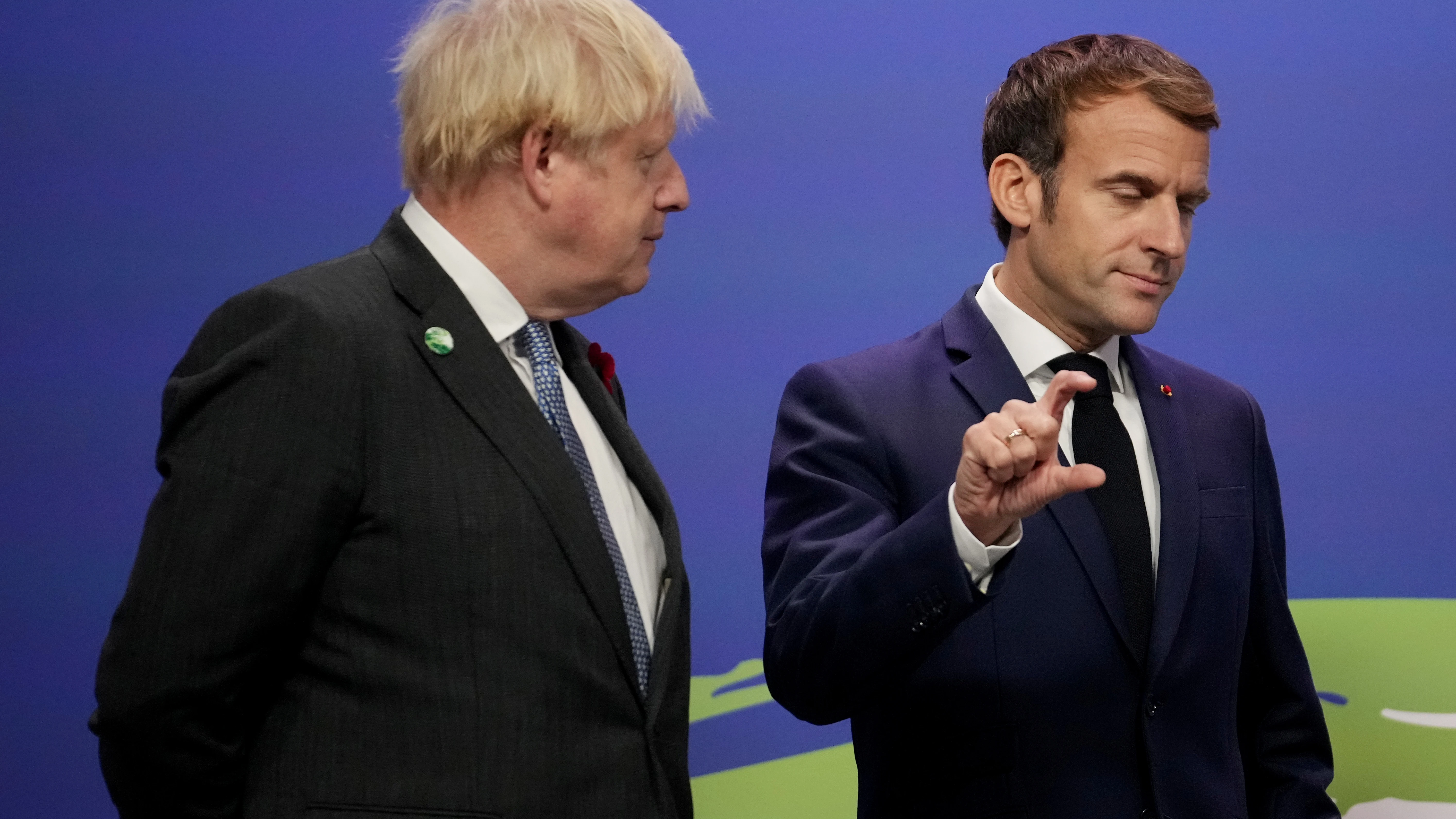 Boris Johnson y Emmanuel Macron, durante la cumbre del clima de Glasgow