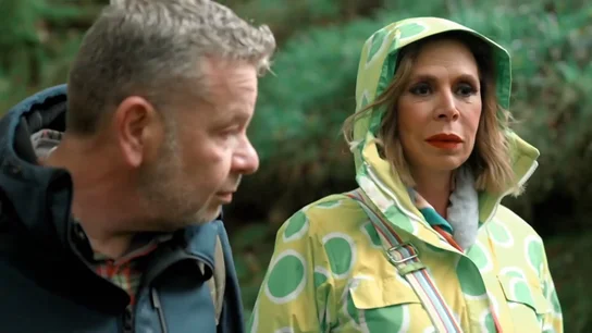 Ágatha Ruiz de la Prada alucina con el sueldo de su hija Cósima: "Así no hay quien la eduque" Ágatha Ruiz de la Prada alucina con el sueldo de su hija Cósima: "Así no hay quien la eduque"