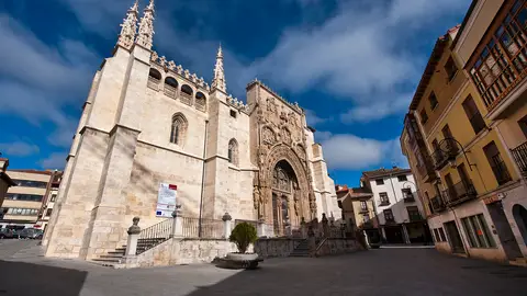 Iglesia de Santa María la Real Iglesia de Santa María la Real