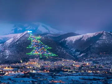 ¿Sábes dónde y cuándo se encenderá el Árbol de Navidad más grande del mundo? ¿Sábes dónde y cuándo se encenderá el Árbol de Navidad más grande del mundo?