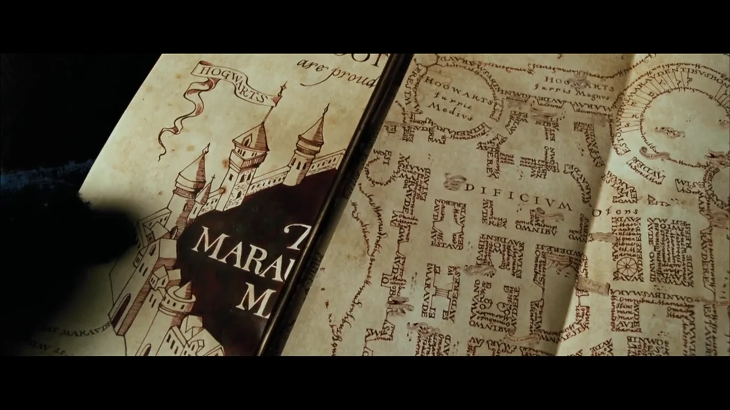 Si, Newt Scamander ya apareció en Harry Potter y el prisionero de Azkaban y no le diste importancia Si, Newt Scamander ya apareció en Harry Potter y el prisionero de Azkaban y no le diste importancia