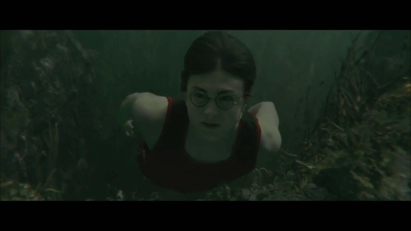 Estas son las escenas submarinas de 'El Cáliz de Fuego' que costaron dos infecciones de oído y un buen susto a Daniel Radcliffe Estas son las escenas submarinas de 'El Cáliz de Fuego' que costaron dos infecciones de oído y un buen susto a Daniel Radcliffe