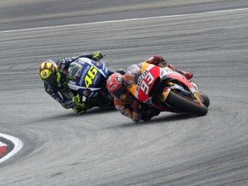 Valentino Rossi y Marc M&aacute;rquez en Malasia 2015