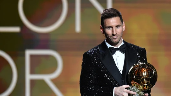 Leo Messi recoge su séptimo Balón de Oro Leo Messi recoge su séptimo Balón de Oro