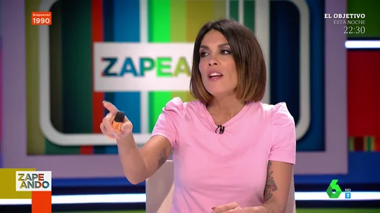 Lorena Castell dormirDani Mateo pone en apuros a los zapadores en el plató al preguntarles cómo duermen. ¿Con camiseta?, ¿con pijama? ¿desnudos? Quique Peinado confiesa que duerme solo en calzoncillos tanto en verano como en invierno, algo que sorprende a Valeria Ros: “¿Qué tienes calefacción central?”. Lorena Castell