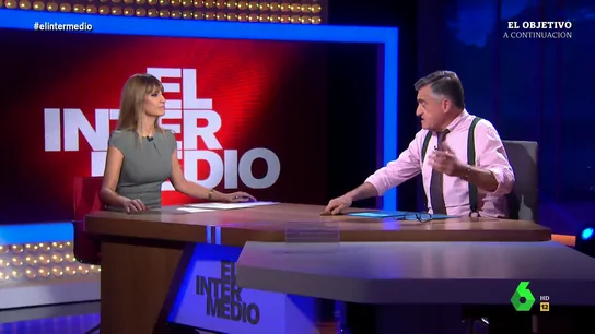 La reacción de Wyoming cuando Sandra Sabatés le advierte que Santiago Abascal igual pide su "cabeza" La reacción de Wyoming cuando Sandra Sabatés le advierte que Santiago Abascal igual pide su "cabeza"