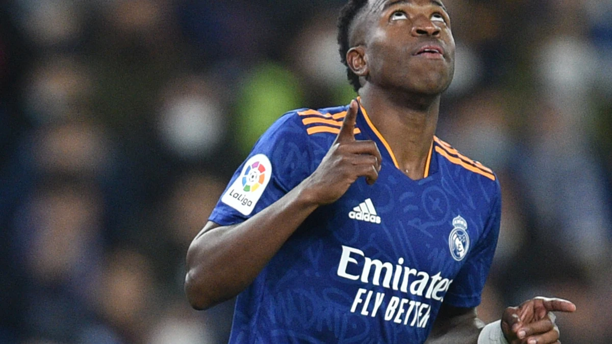 Vinicius celebra un gol con el Real Madrid