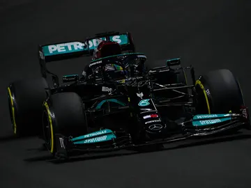 Lewis Hamilton logra su 103ª pole en Jeddah Lewis Hamilton logra su 103ª pole en Jeddah
