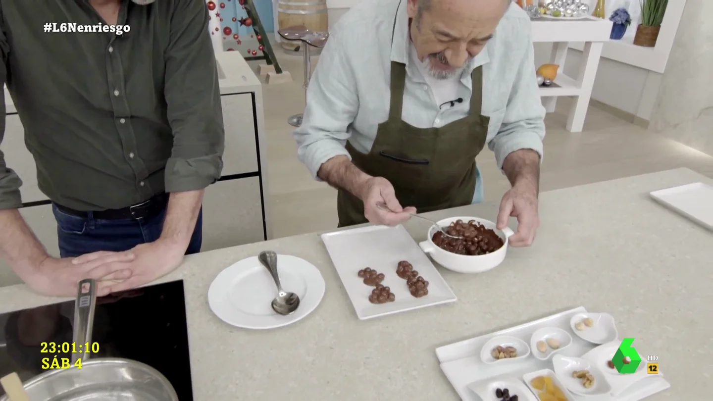 Karlos Arguiñano nos enseña a hacer un postre fácil de Navidad en dos minutos Karlos Arguiñano nos enseña a hacer un postre fácil de Navidad en dos minutos