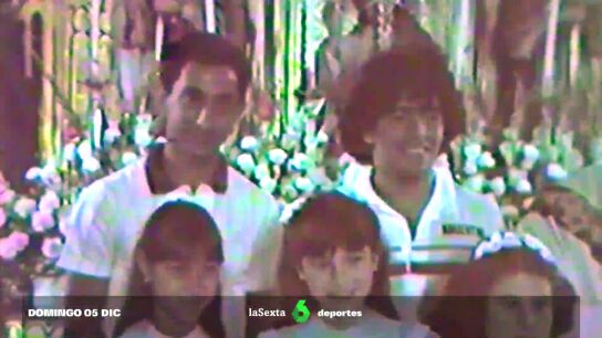 Osvaldo Ardiles habla sobre la "segunda comuni&oacute;n de Maradona": "Entramos en la iglesia y se par&oacute; todo..."
