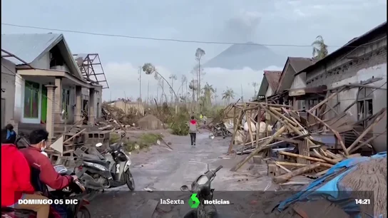 Erupción del volcán Semeru Erupción del volcán Semeru
