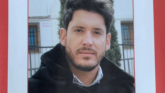 Cartel de búsqueda tras la desaparición de Marcos Durá Cano en Formigal Cartel de búsqueda tras la desaparición de Marcos Durá Cano en Formigal