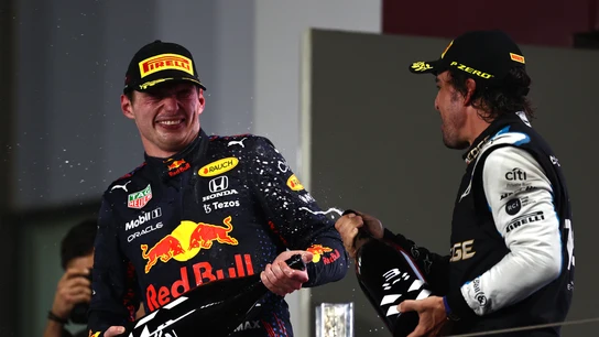 Max Verstappen y Fernando Alonso Max Verstappen y Fernando Alonso