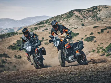 KTM refuerza la nueva KTM 390 ADVENTURE KTM refuerza la nueva KTM 390 ADVENTURE