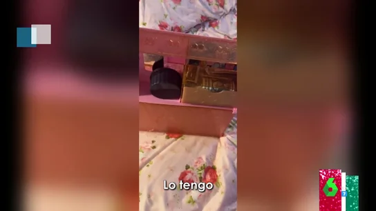 Imagen de una niña que robó dinero a su madre Imagen de una niña que robó dinero a su madre