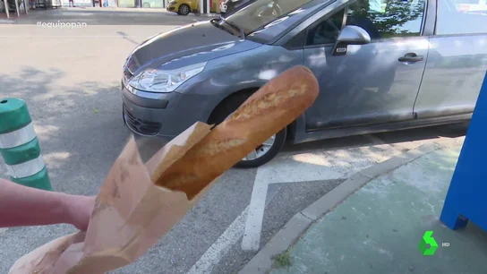 Tras la pista del "pan precocido industrial": las dificultades de las panaderías de toda la vida para competir con los bajos precios Tras la pista del "pan precocido industrial": las dificultades de las panaderías de toda la vida para competir con los bajos precios
