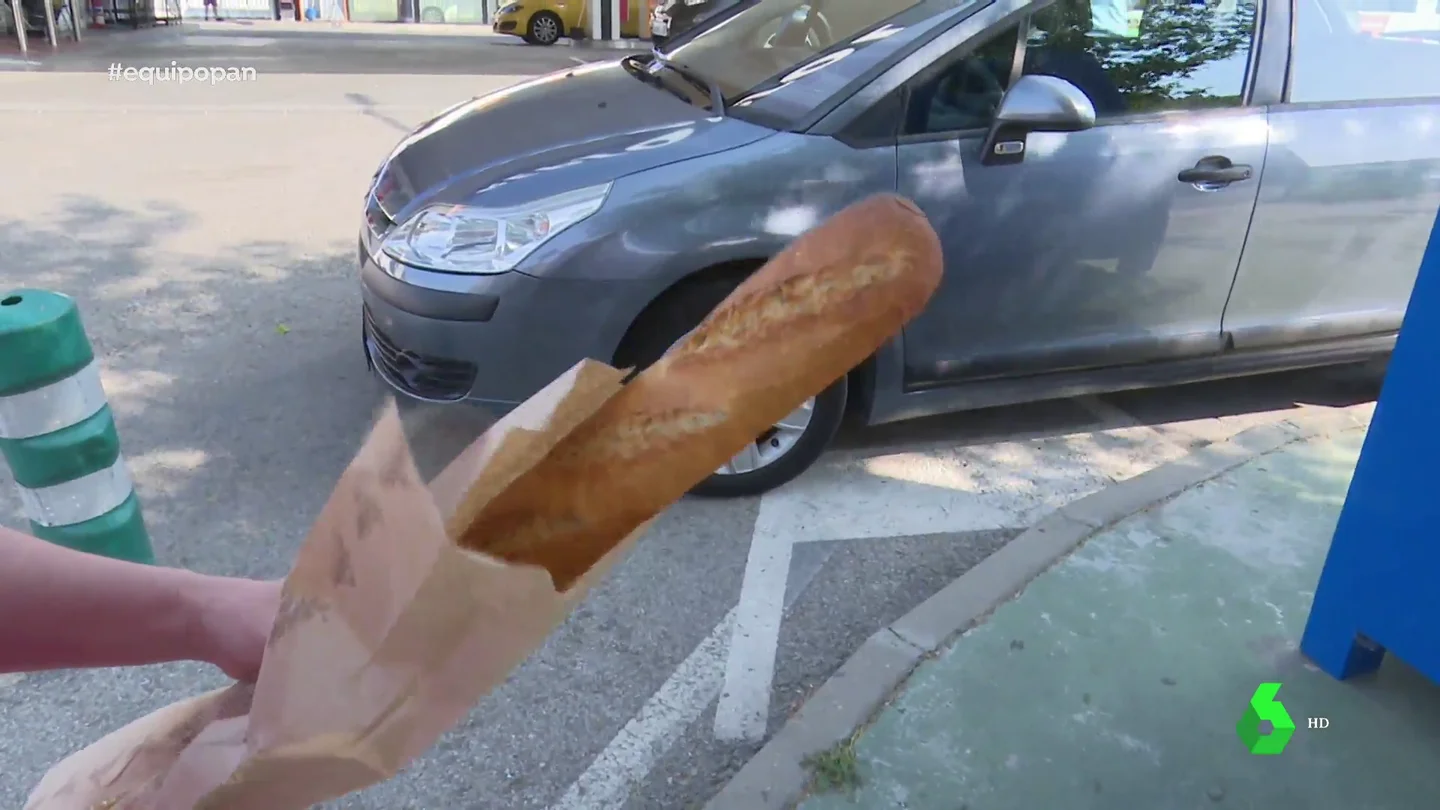Tras la pista del "pan precocido industrial": las dificultades de las panaderías de toda la vida para competir con los bajos precios Tras la pista del "pan precocido industrial": las dificultades de las panaderías de toda la vida para competir con los bajos precios