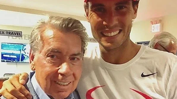 Rafa Nadal, con Manolo Santana