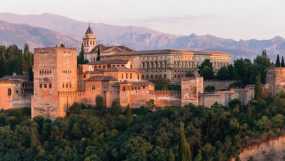 Esta es la curiosa leyenda de la Puerta de la Justicia de la Alhambra