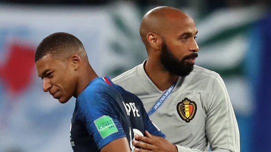 Henry saluda a Mbappé Henry saluda a Mbappé
