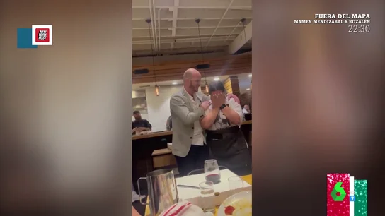 Recibe una propina de 4.400 dólares y es despedida: la intrahistoria del acto de generosidad más polémico Recibe una propina de 4.400 dólares y es despedida: la intrahistoria del acto de generosidad más polémico