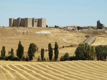 Tren Canal de Castilla: lo que debes saber de esta curiosa forma de conocer parte de Castilla y León