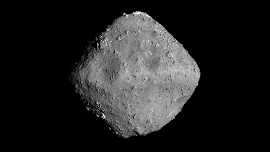 Primera radiografia del asteroide Ryugu oscuro y con una elevada porosidad Primera radiografia del asteroide Ryugu oscuro y con una elevada porosidad