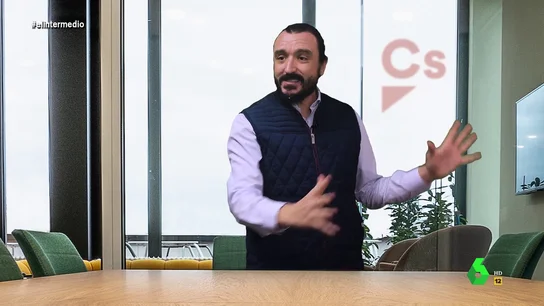 David Pareja reproduce el "brainstorming" de Ciudadanos tras su propuesta propuesta frente a la subida de la luz: "Pedir un millón de euros para batamantas" David Pareja reproduce el "brainstorming" de Ciudadanos tras su propuesta propuesta frente a la subida de la luz: "Pedir un millón de euros para batamantas"