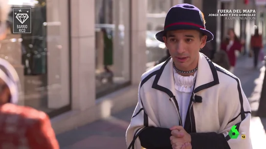 El vecino de un barrio rico al que la Lotería de Navidad no le cambiaría la vida: "He cobrado 30.000 euros al mes" El vecino de un barrio rico al que la Lotería de Navidad no le cambiaría la vida: "He cobrado 30.000 euros al mes"