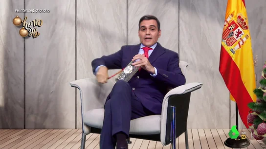 La felicitación navideña de 'Pedro Sánchez' a El Intermedio con villancico incluido: "Hala, a hacer puñetas" La felicitación navideña de 'Pedro Sánchez' a El Intermedio con villancico incluido: "Hala, a hacer puñetas"