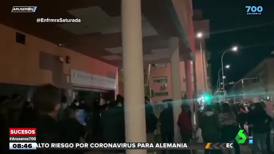 Tensión en un centro de salud de Cáceres e insultos a sus sanitarios ante una gran avalancha para realizarse test de coronavirus Tensión en un centro de salud de Cáceres e insultos a sus sanitarios ante una gran avalancha para realizarse test de coronavirus