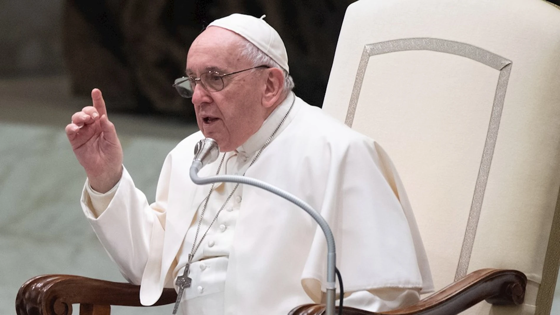 El papa Francisco lamenta que las tragedias "se pasen por alto"