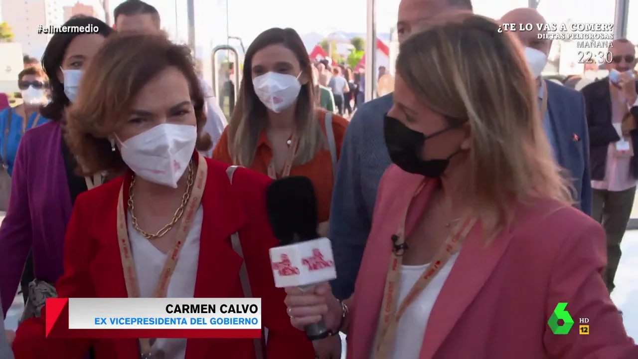 Así de tajante respondió Carmen Calvo a si era amiga de Iván Redondo: "Hemos tenido que trabajar juntos en Moncloa. Punto"