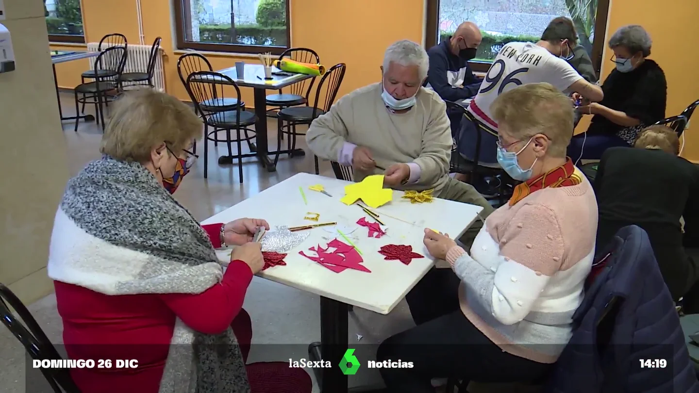 Personas mayores en una residencia Personas mayores en una residencia