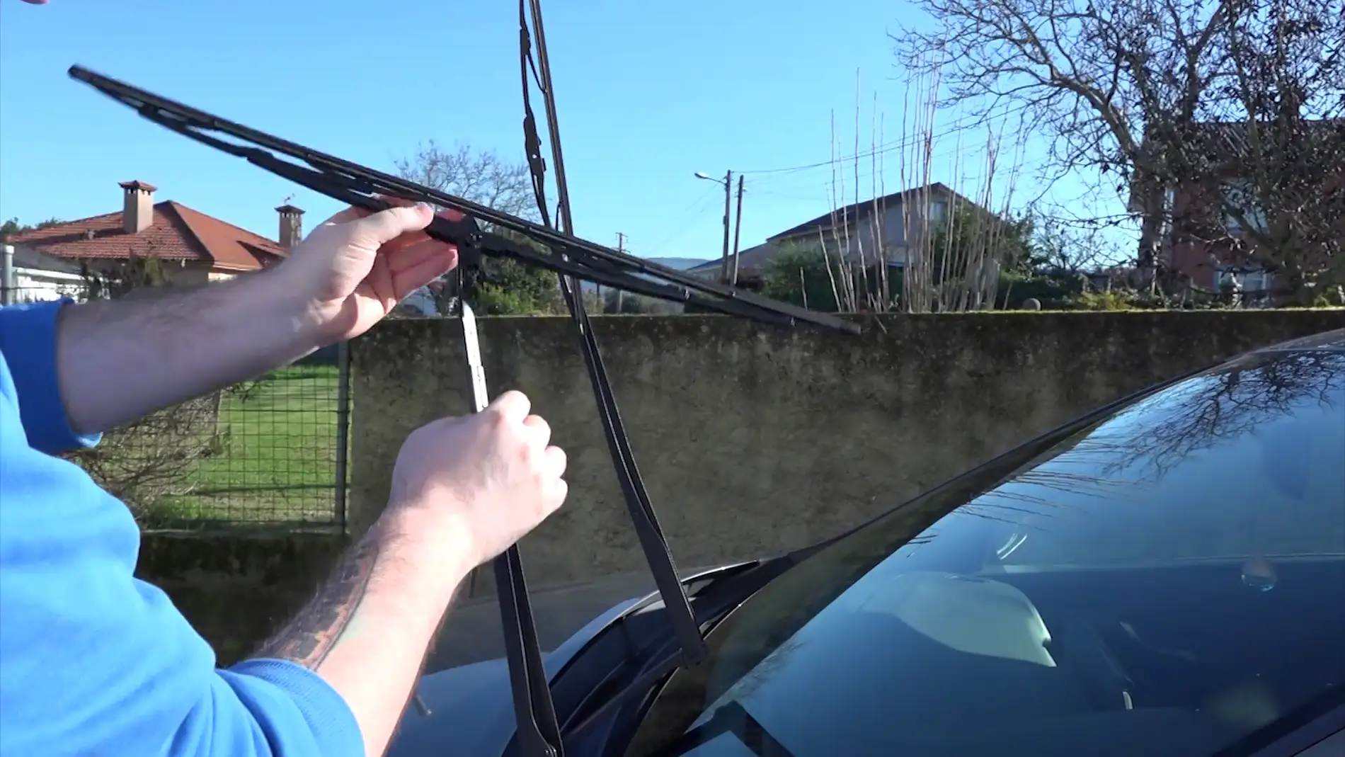 4 maneras 100% seguras de evitar el hielo en el parabrisas de tu coche