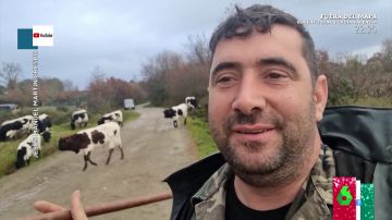 La respuesta viral del 'cabrero youtuber de Sierra de Gata' a una urbanita que criticó que hubiera vacas en la carretera