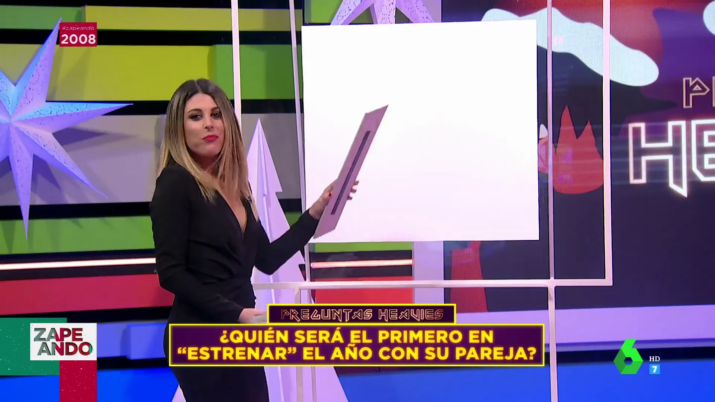 Valeria Ros desvela qué zapeador 'estrenará' primero el año con su pareja: "Mojará el mazapán primero porque es un loco del sexo" Valeria Ros desvela qué zapeador 'estrenará' primero el año con su pareja: "Mojará el mazapán primero porque es un loco del sexo"
