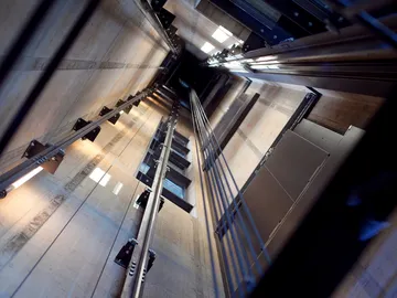 La caída de un ascensor La caída de un ascensor