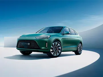 Huawei se estrena en los automóviles con el primer coche basado en HarmonyOS Huawei se estrena en los automóviles con el primer coche basado en HarmonyOS