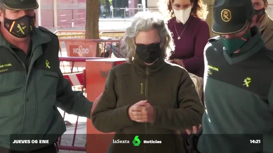 Libertad con cargos para la madre de Sevilla que secuestró a sus hijos para no vacunarlos Libertad con cargos para la madre de Sevilla que secuestró a sus hijos para no vacunarlos